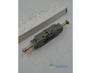 Bosch 5/2 pneumatic valve 0820022922 - Parts