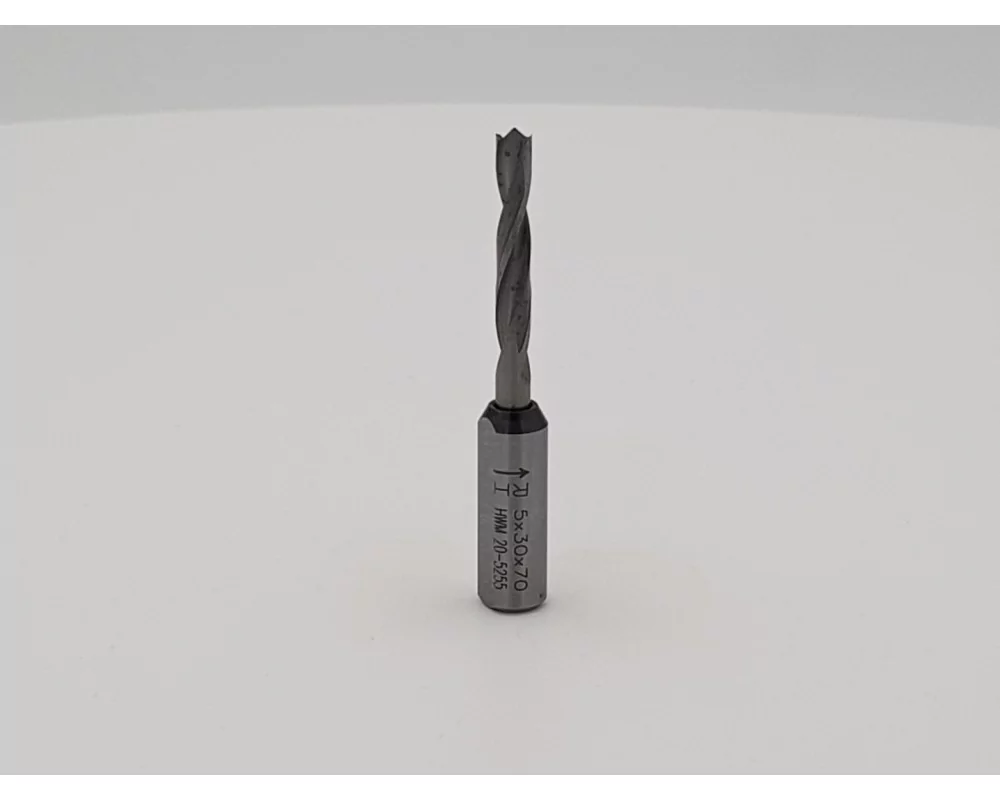 Dübelbohrer 5x30x70 R - Bohrer und Spannfutter