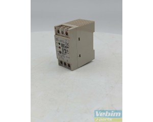 Omron S82K-00305 Power distributor - 1